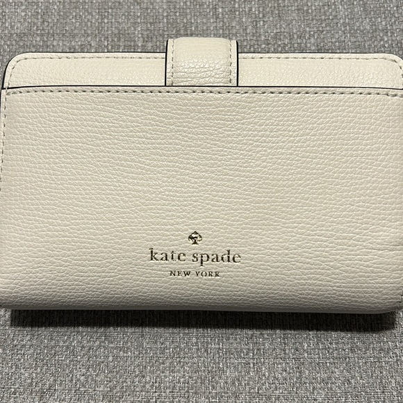 Kate Spade Wallet - Picture 2 of 4